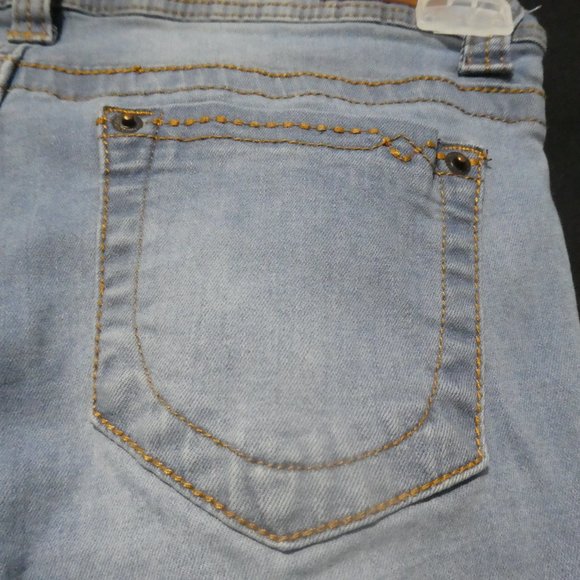 ALMOST FAMOUS Skinny size 5 destroyed / distressed / damaged denim - Picture 15 of 15